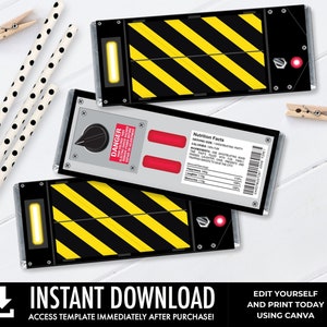 Op de afbeelding: Printbare Ghostbusters-snoepreepverpakking met een zwart-geel gestreept ontwerp, een rode knop en de tekst "DANGER" en "Ghostbusters Party Favors".