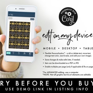 Pode incluir: O ecr&atilde; de um telem&oacute;vel mostra um modelo digital para uma etiqueta de agradecimento com o texto "Thank You Main Event". O telem&oacute;vel est&aacute; a ser segurado pela m&atilde;o de uma pessoa. O texto "Personalize with Coryl" e "edit on any device!" &eacute; apresentado no ecr&atilde;. O texto "MOBILE - DESKTOP - TABLET" &eacute; apresentado no ecr&atilde;. O texto "TRY BEFORE YOU BUY! USE DEMO LINK IN LISTING INFO" &eacute; apresentado no ecr&atilde;.