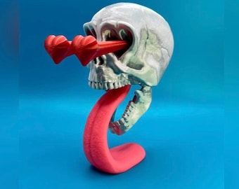 Skulls In Love Statue – Gothic Skull Decor with Heart Eyes, Floating Skull Sculpture, Creepy Cute Valentine Gift, Alternative Home Decor