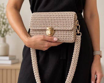 Crochet Crossbody Bag Pattern, Modern Shoulder Purse PDF Tutorial, Chic Handbag Pattern, Clutch Bag with Strap, DIY Gift PDF Download
