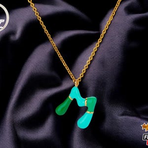 Collar con inicial de colores / Cadena con colgante personalizada / Joyas con dije de esmalte / Regalo ideal para ella / Accesorio con letra personalizada