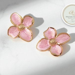 Pendientes de flores para mujer / Joyería de moda con estilo / Pieza floral llamativa / Accesorios para el día a día / Idea de regalo perfecta
