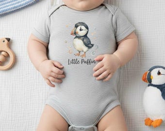 Body de bebé de frailecillo pequeño / Body infantil de frailecillo de acuarela / Bonito conjunto de ave marina para recién nacido / Regalo para bebé de guardería costera