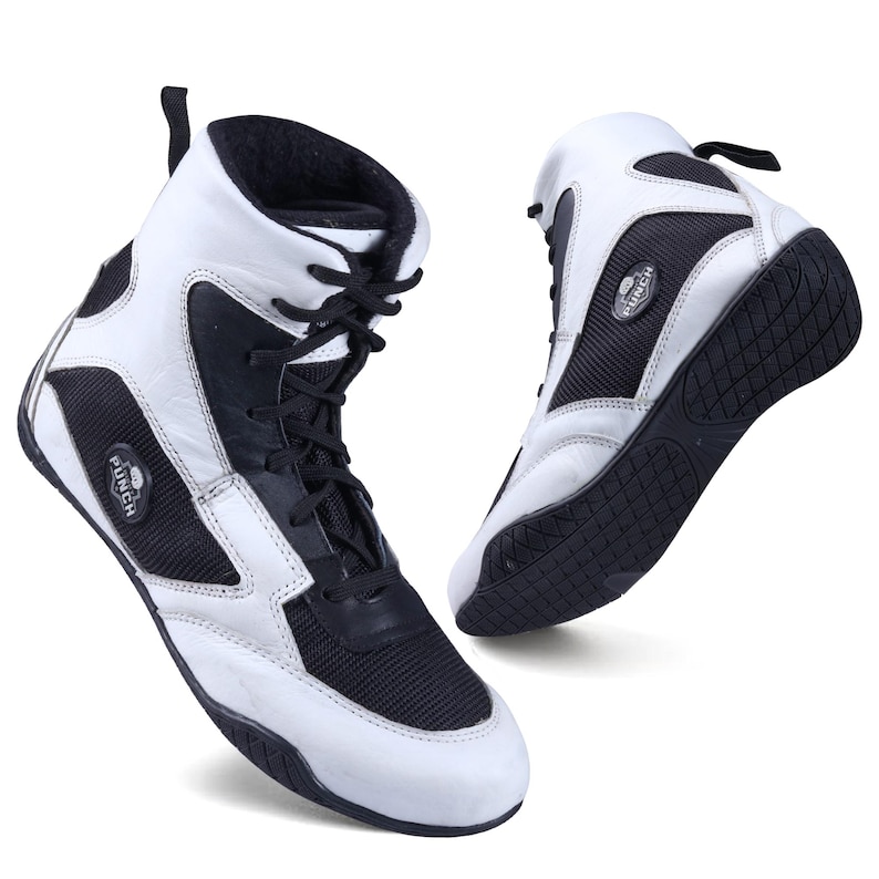 Men's Professional Boxing Wrestling Shoes Breathable Fighting Training Boots Combat Shoes Fitness Sports Sneakers Black & White