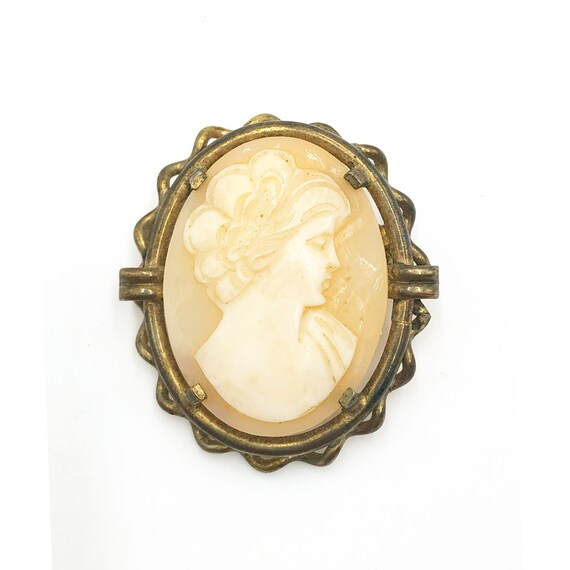 Broche Camée Vintage Années 1950 - Profil De Femme Sculpté Dans La Coquille Sur Laiton - Occasion France