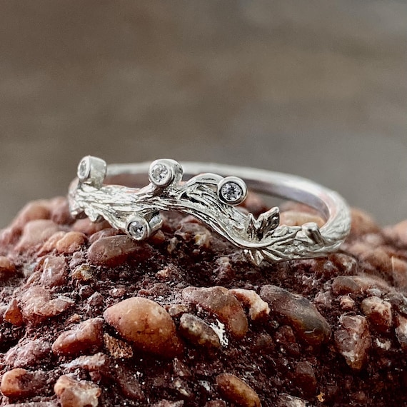 Bague de fiançailles en cristal blanc feuille de branche en argent