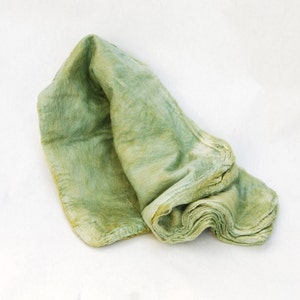 Mawatas Silk Hankies Medium Yellow Green - 10 grams