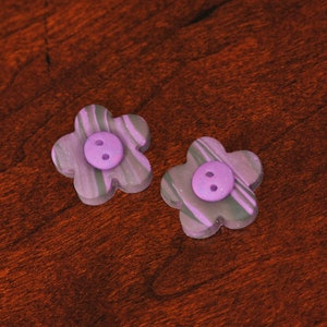 1 inch Purple Gray Pearl Striped Flower Buttons - Set of 2 - Purple Center Striped Buttons