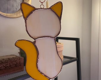ステンドグラスのフレームポイントシャム猫