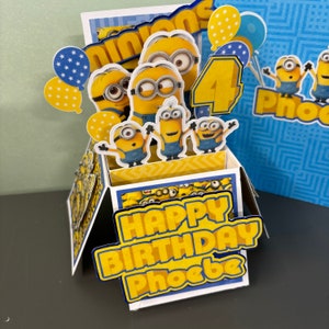 "Handgemachte ""MINIONS"" Thema personalisierte Boxkarte." ANY OCCASSION - Geburtstag, Dankeschön, Glückwunsch, Viel Glück, Frohe Weihnachten .....