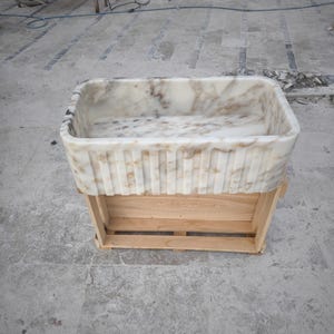 Calacatta Gold Marble Sink, Fluted Wall Mounted Vanity, Handmade Italian Stone Basin for Powder Room or Bathroom, Custom Luxury Washbasin