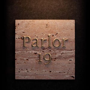 Letras y números de latón macizo tallados en 3D personalizados: elija la fuente, el logotipo, el grosor y el acabado; efecto flotante con montaje adhesivo o roscado
