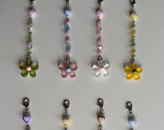 Flower Clip On Charm | Lobster Clasp Charm | Zipper Charm | Cute Charm for Zipper, Planner, Keyring, Bag, Tamagotchi