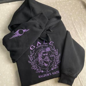 Gale Embroidered Hoodie, Baldur&#39;s Gate Sweatshirt, BG3 Shirt, Perfect Gift for Gamers, Cozy Crewneck for Fans of Baldur&#39;s Gate 3.