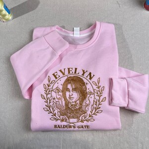 Evelyn Embroidered Sweatshirt, BG3 Hoodie, Baldur&#39;s Gate 3 Fan Shirt, Cozy Crewneck, Unique Gamer Gift for Fantasy RPG Fans