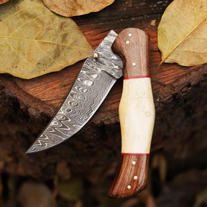 Handmade Damascus Pocket Knife Camal bone Handle Birthday Gift Folding Knife Groomsmen Anniversary Gift Boyfriend Gift Authentic Steel