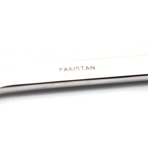 K&ouml;nnte beinhalten: Ein silberner Schraubenschl&uuml;ssel mit der Aufschrift "PAKISTAN" auf dem Griff.