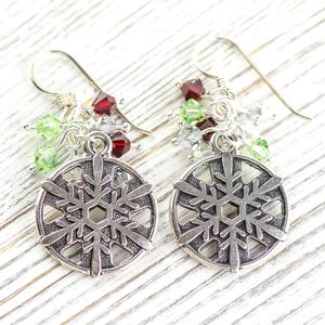 Pendientes de copo de nieve, pendientes navideños hechos a mano, cristal de Swarovski, joyería navideña imagen 3