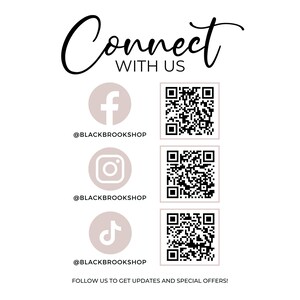 K&ouml;nnte beinhalten: Verbinde dich mit uns in den sozialen Medien. Eine wei&szlig;e Grafik mit dem Text "Connect with us" in schwarzer Kursivschrift. Unter dem Text befinden sich drei Social-Media-Icons mit den entsprechenden Benutzernamen: Facebook (@blackbrookshop), Instagram (@blackbrookshop) und TikTok (@blackbrookshop). Jedes Symbol ist mit einem schwarz-wei&szlig;en QR-Code gepaart.