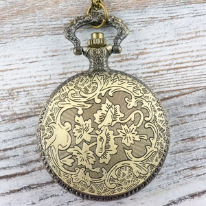 Collana lunga con orologio da taschino in bronzo con rose / Orologi unici / Gioielli ispirati alla natura immagine 6