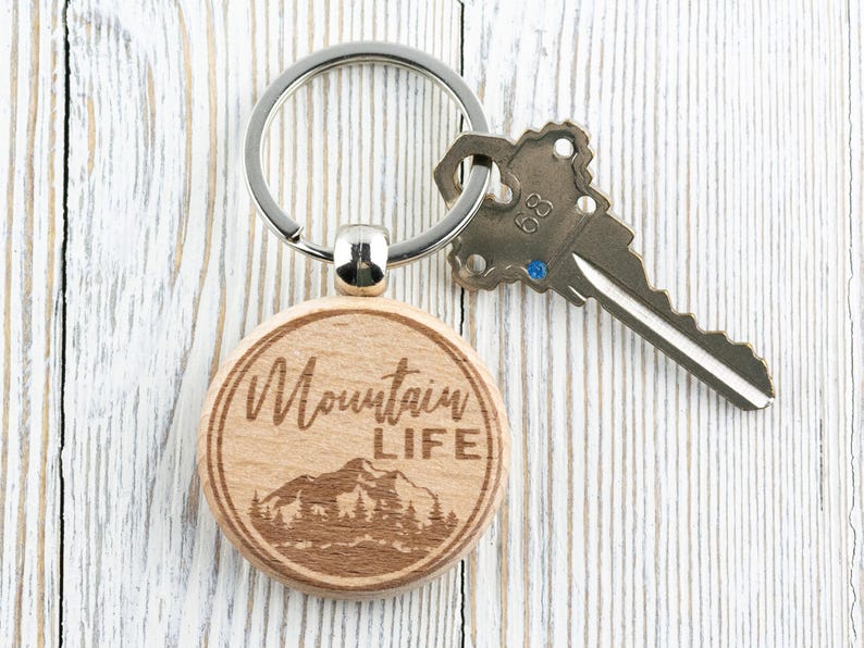Brelok do kluczy Mountain Life z naturalnego drewna • Brelok ze stali nierdzewnej grawerowany laserowo • Dwustronny zdjęcie 2
