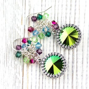 Orecchini natalizi allegri e luminosi, orecchini fatti a mano in argento sterling, cristalli Swarovski, colorati immagine 3
