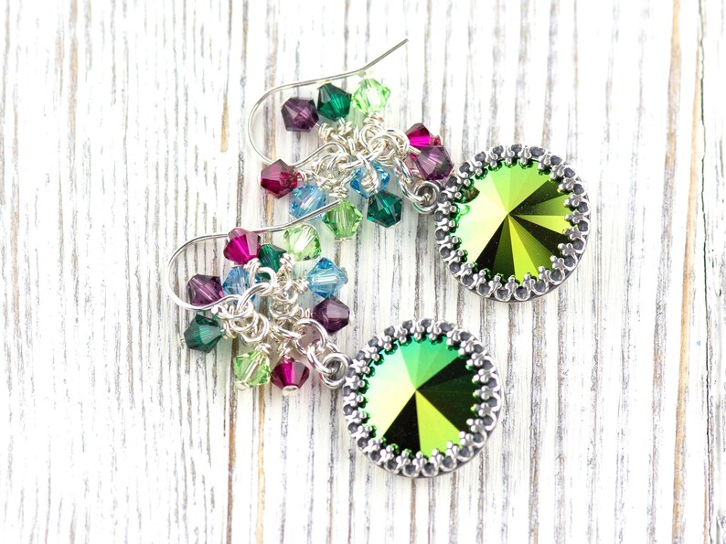 Orecchini natalizi allegri e luminosi, orecchini fatti a mano in argento sterling, cristalli Swarovski, colorati immagine 3