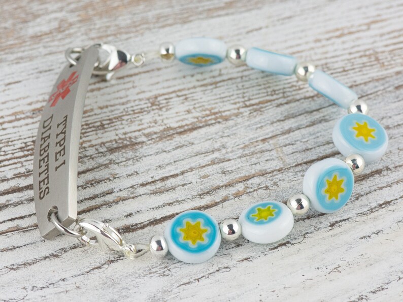 Blå & Gul Stjärna Glasmynt Utbytbart Stretchpärlat Klockarmband • Medicinskt ID-armband • Enkelt sträng • Handgjorda smycken bild 7