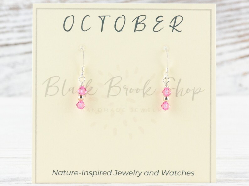 Örhängen med oktobers födelsesten, present till oktoberörhängen, minimalistiska Swarovski-örhängen, rosa Swarovski-örhängen, födelsedagsörhängen bild 1