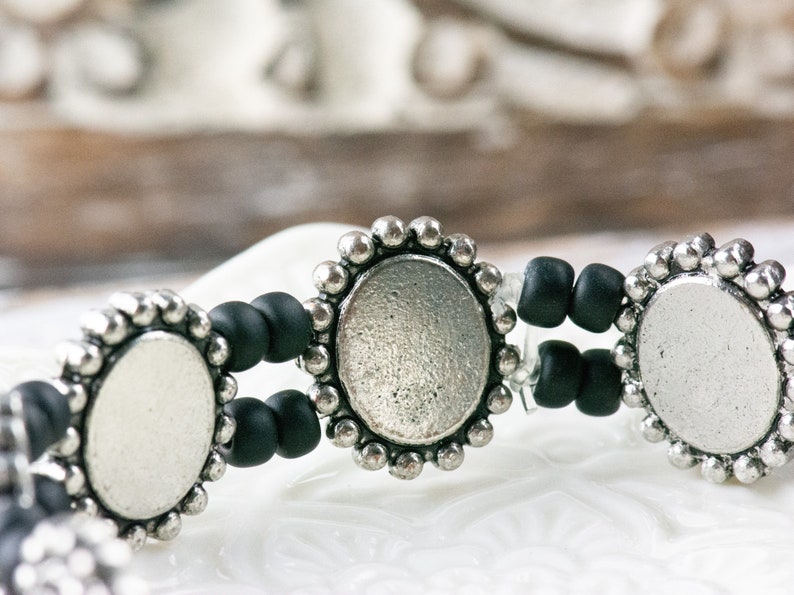 Turquoise Blue Howlite Oval Beaded Stretch Bracelet / Handmade Bracelet / Bohemian Jewelry image 6