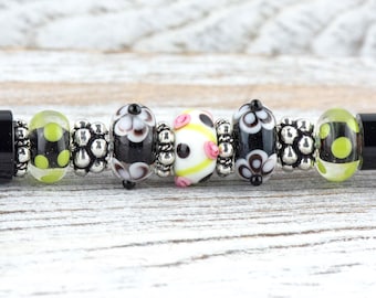 Floral Pop Perlen Schwarz Stylus Pen • Lampwork Glasperlen • Metall Kugelschreiber
