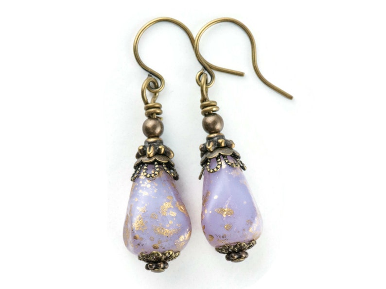 Purple Rain Messing-Ohrringe • Naturinspirierter Schmuck • Handgemachte Ohrringe für Frauen • Herbstgeschenke Bild 3