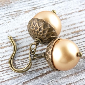 Eichel Herbst Messing Ohrringe • Handgefertigter Natur Schmuck • Herbst Vibes Bild 1