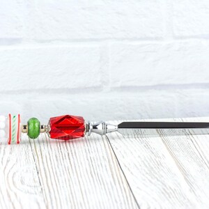 Röd och grön julgransprydnad i silver med glaspärlor • Papperskniv • Skrivbordstillbehör bild 6