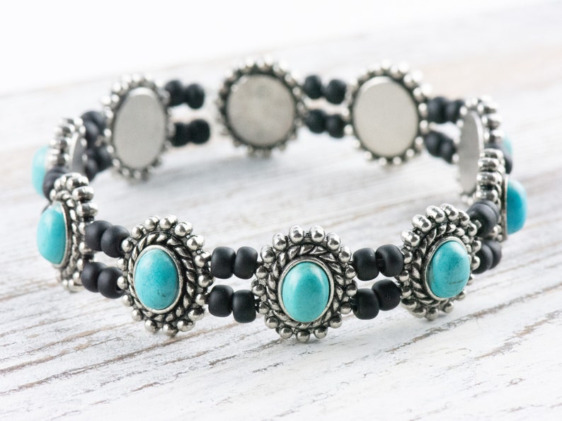 Turquoise Blue Howlite Oval Beaded Stretch Bracelet / Handmade Bracelet / Bohemian Jewelry image 5