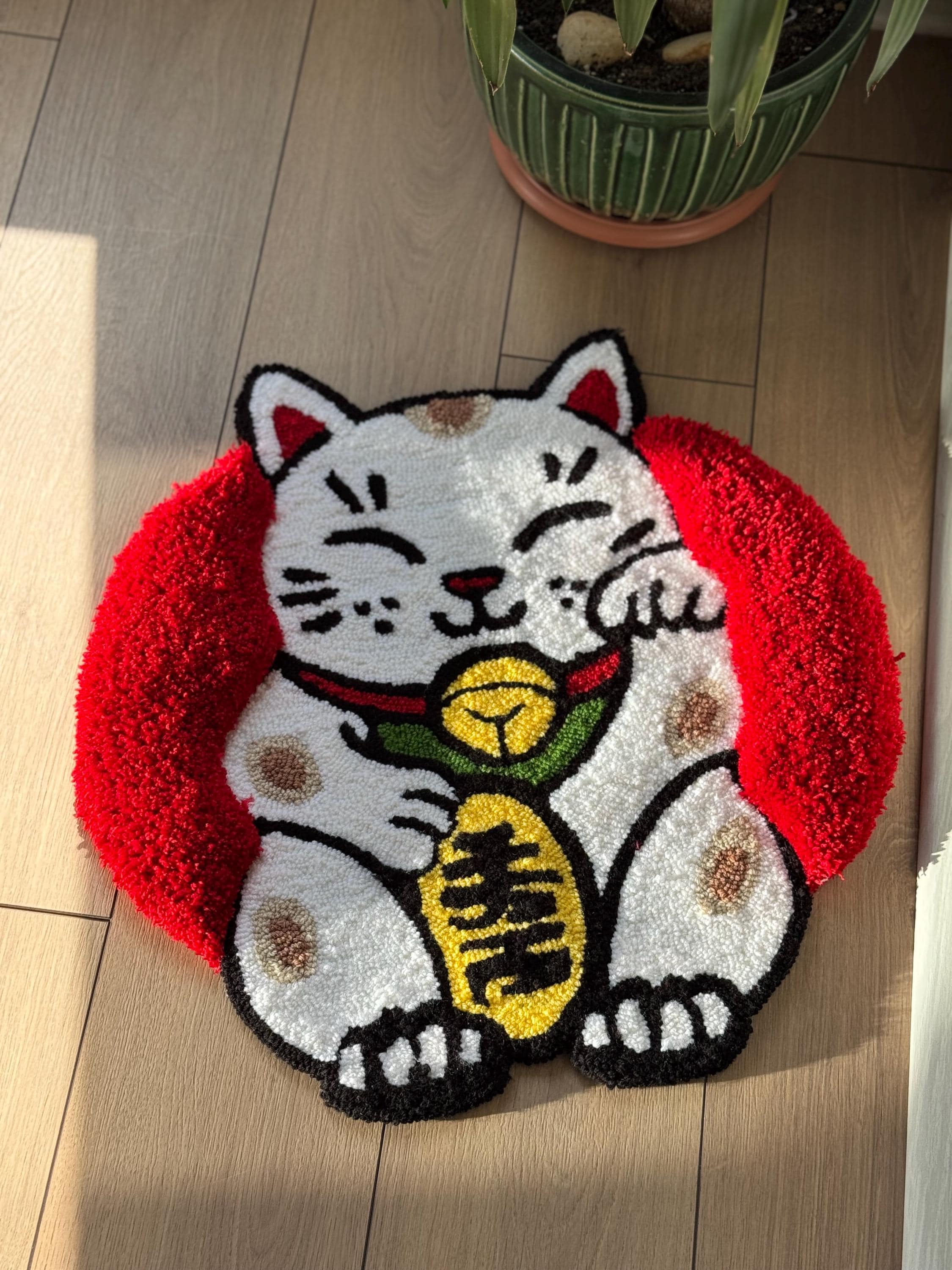 Handmade 3D Tufted Lucky Cat Rug – Maneki Neko Welcome Mat
