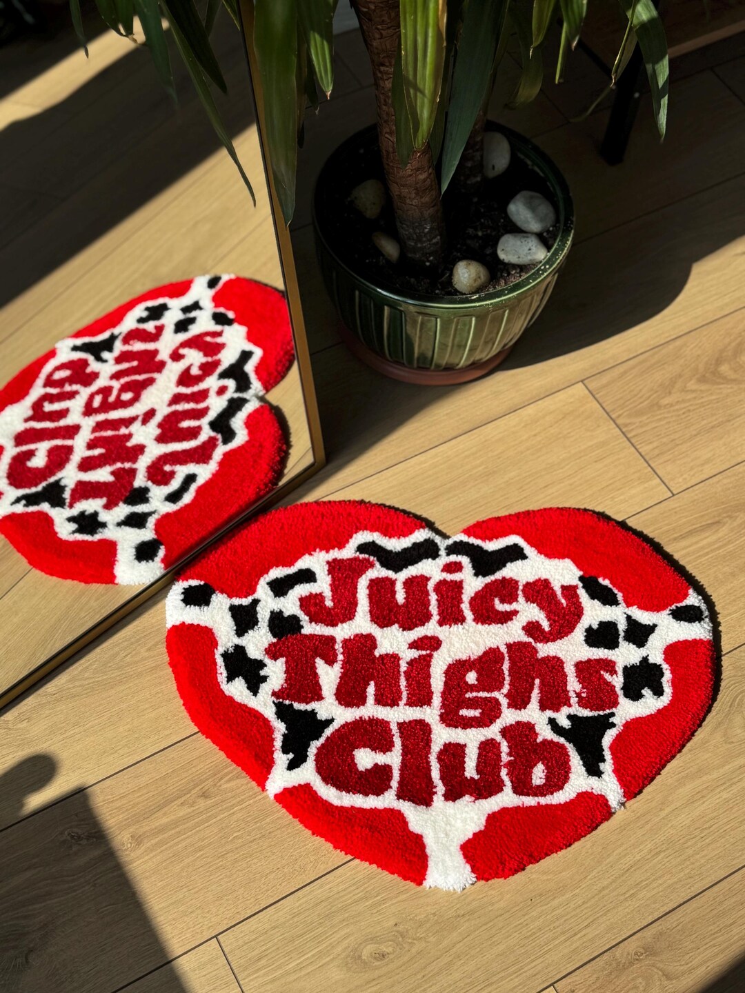 Handmade Juicy Thighs Club Heart Tufted Rug Red Black White