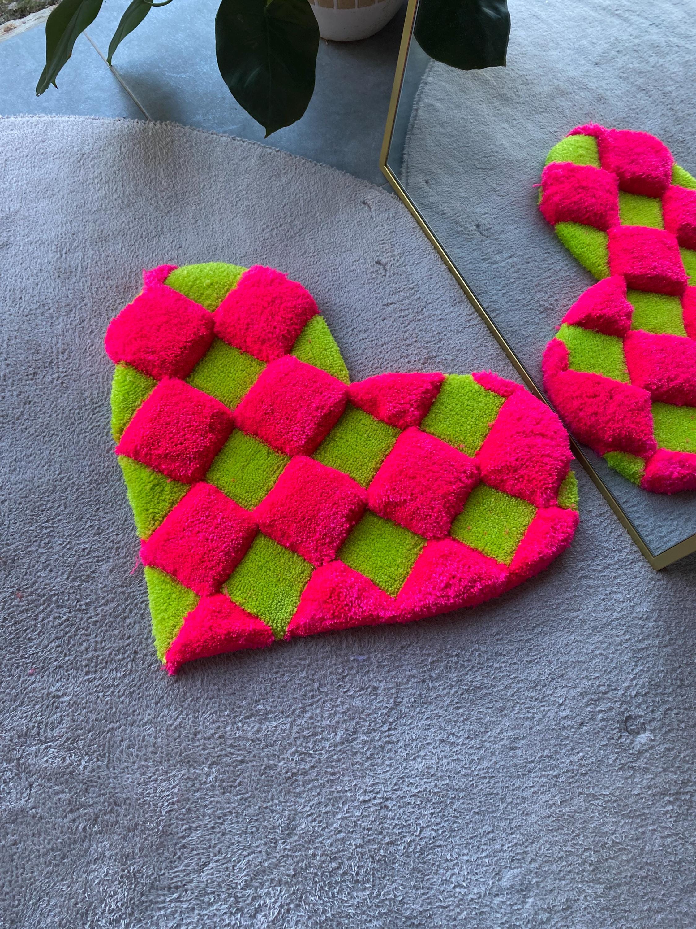 3D Heart Shaped Tufted Rug Pink & Green Checkerboard Design