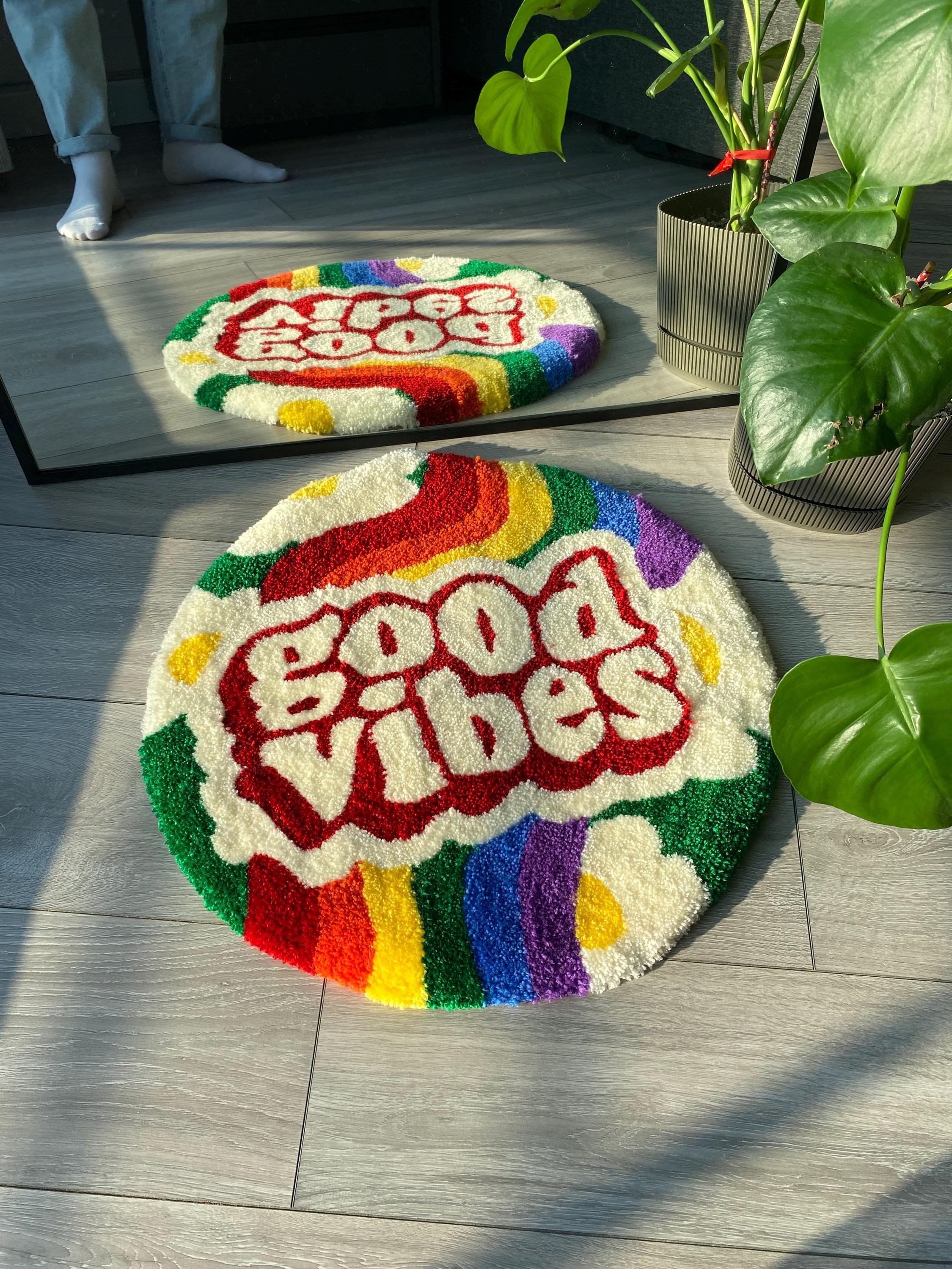 ラグ good vibes only グラフィティー タフティング ラグ good vibes
