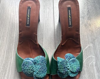 DKNY Jeans green and brown kitten heels