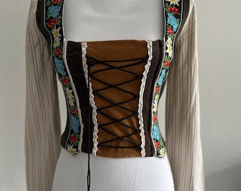 D&G fall winter 2002 drindle style corset