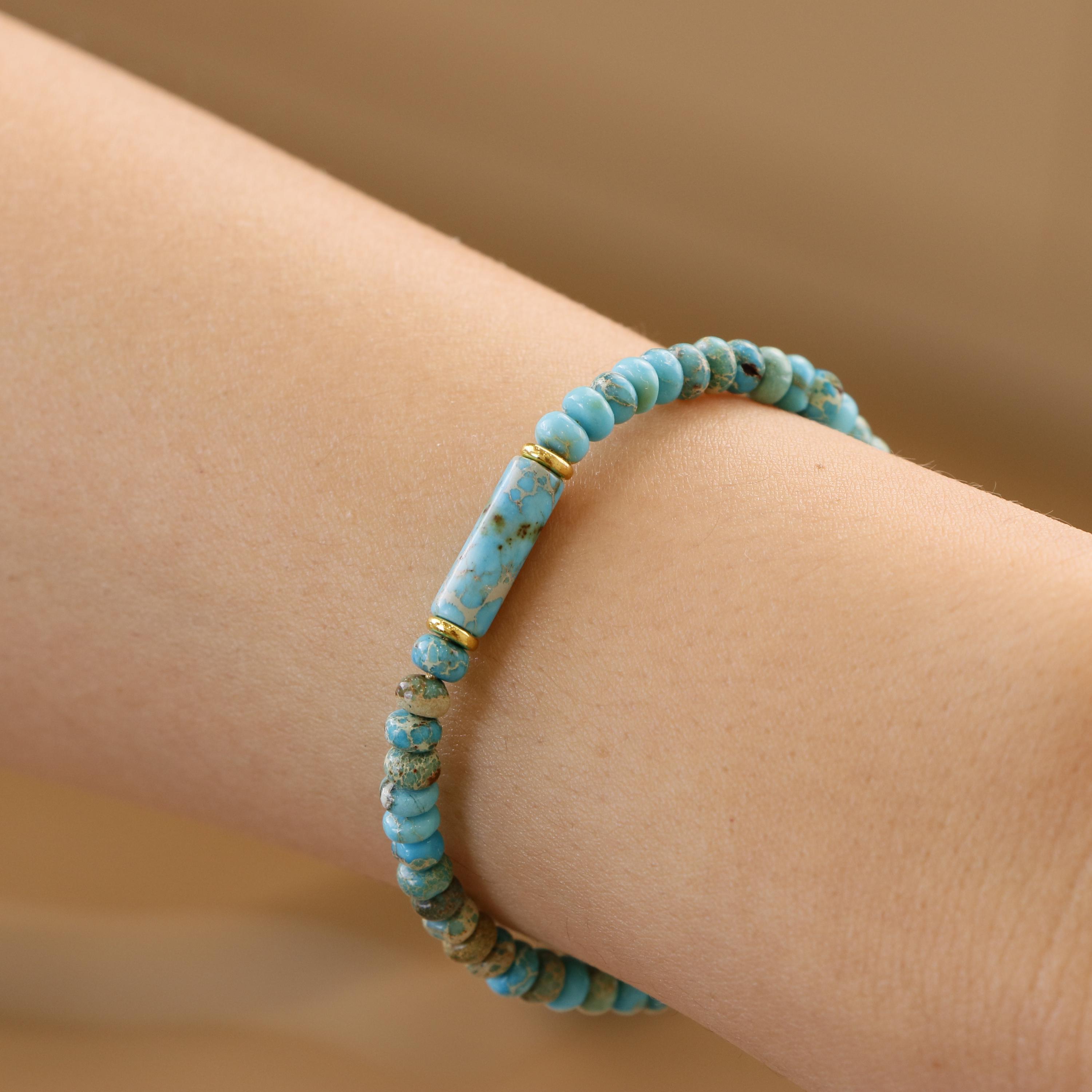 Bracciale con perline di cristallo: ciondolo a forma di fiore in stile boho, pietra curativa - Italia