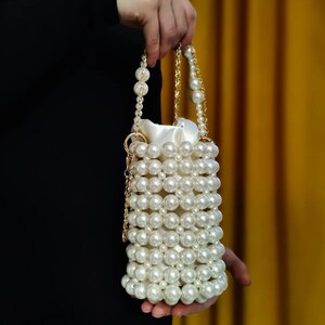 Bolso de mano con cuentas de perlas hecho a mano y correa de cadena desmontable: bolso de hombro y bolso versátil