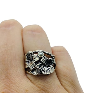 Vintage Israel Sterling Silver Floral Pearl Ring Size 7 Flower