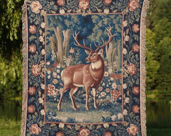 Manta tejida con ciervos del folclore del bosque, diseño floral de ciervos místicos, tapiz de ciervos etéreos de naturaleza vintage, manta acogedora con ciervos estéticos
