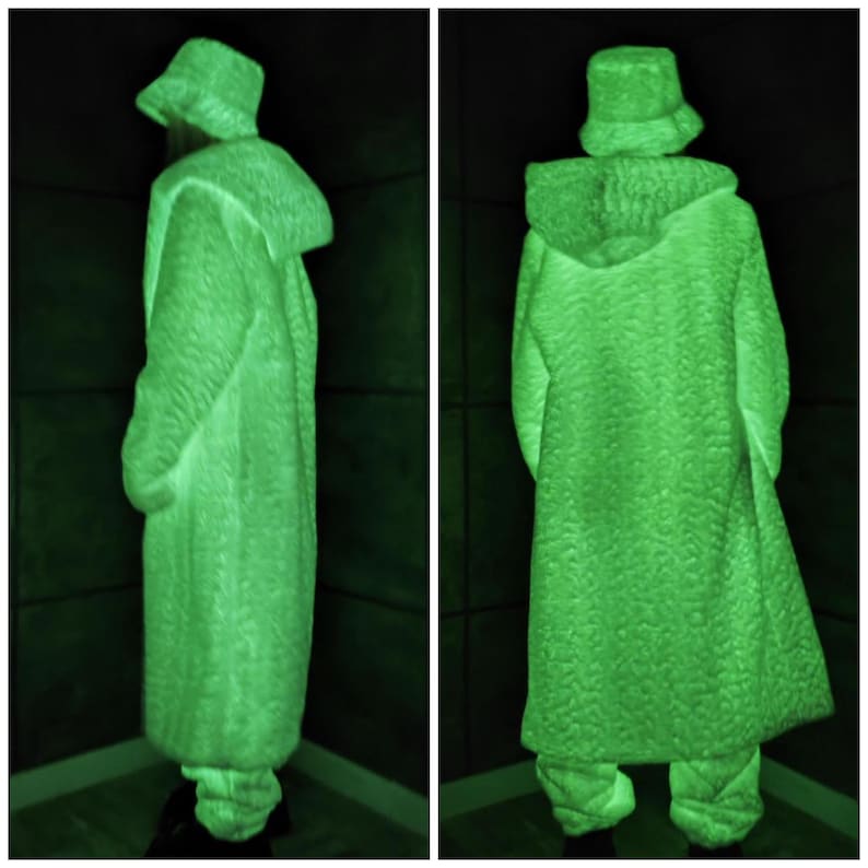 This UV Reactive Parka is the ultimate Cyber Rave statement. Designed for high-impact visibility at warehouse parties and outdoor Festivals, the Bioluminescent effect ensures you stand out in the dark. It features a deep hood for that mysterious "afterhours" look. Pro Tip: Keep the glow strong by standing near a blacklight for a few minutes to "recharge" your brightness throughout the night. Essential gear for Hardstyle, Industrial, and Trance fans.