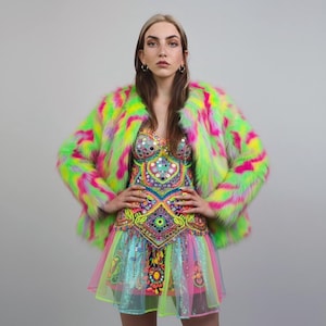 Kunstpelz Mantel, Unisex Rave Shrug, Neongrüner Kunstpelz Mantel, Kragenloses Wüsten Top, Unisex Rave Shrug, Ödland Outfit