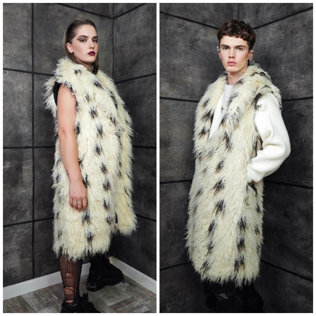 Speckled Faux Fur Coat Shaggy White Black Spotted Oversize Burner
