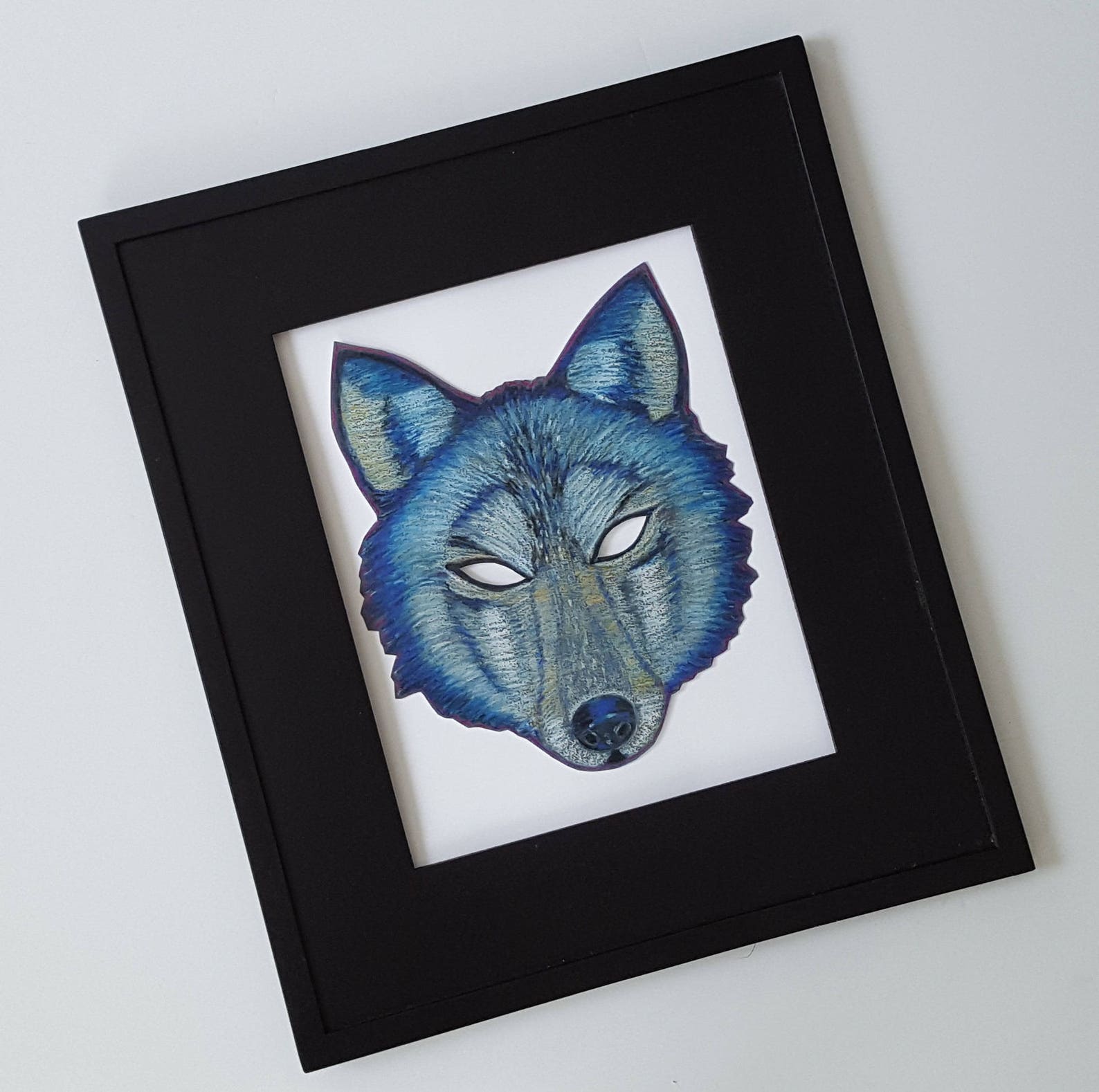 Wolf-Maske Aus Pappkarton – Grün-weiß, Ca. 28x32 Cm, Mit Gummibändern, Für Mottoparty & Kostüme