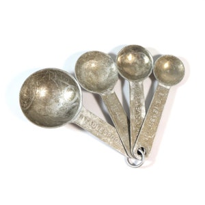 Vintage Aluminum Measuring Spoons